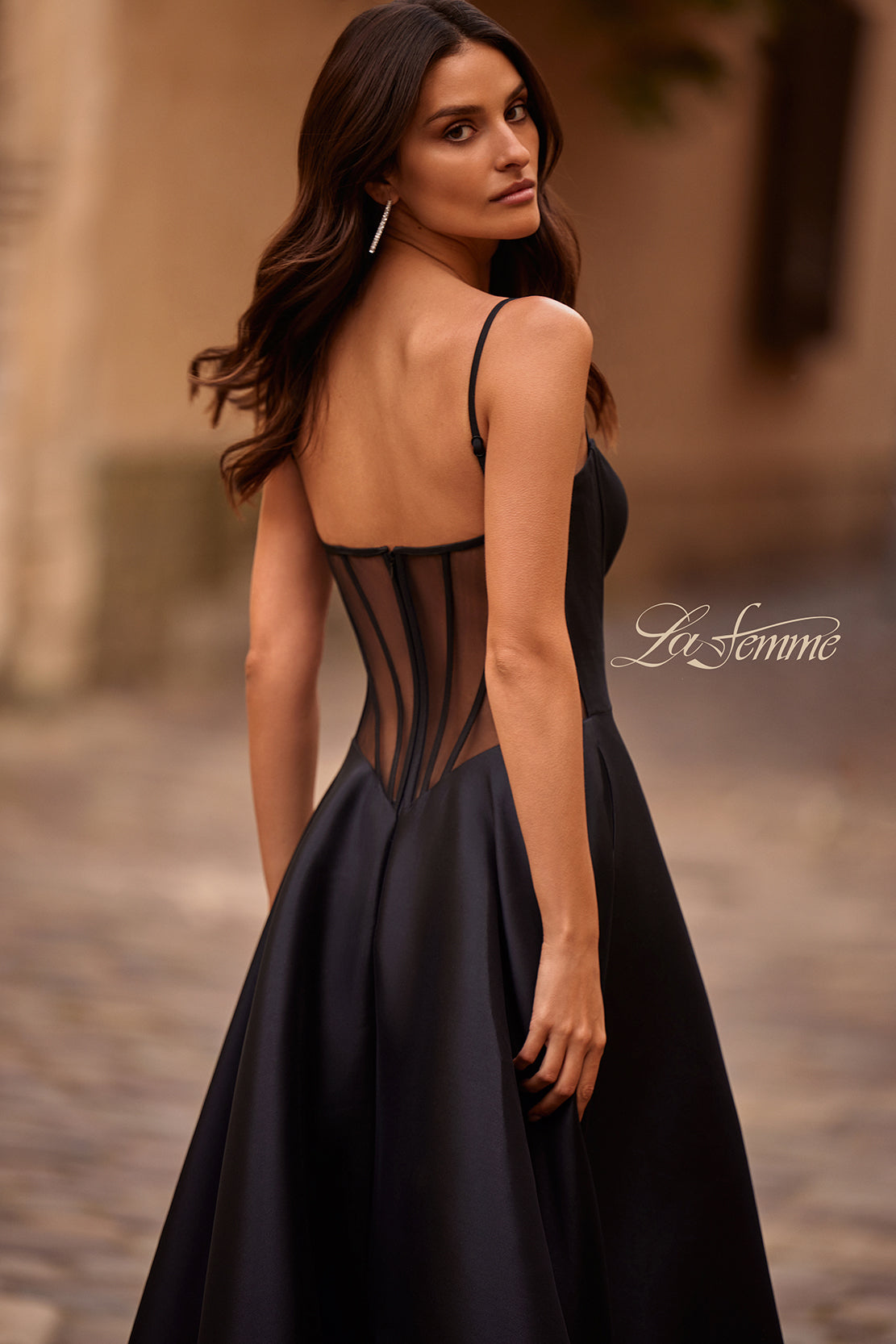 32670 - La Femme Dress